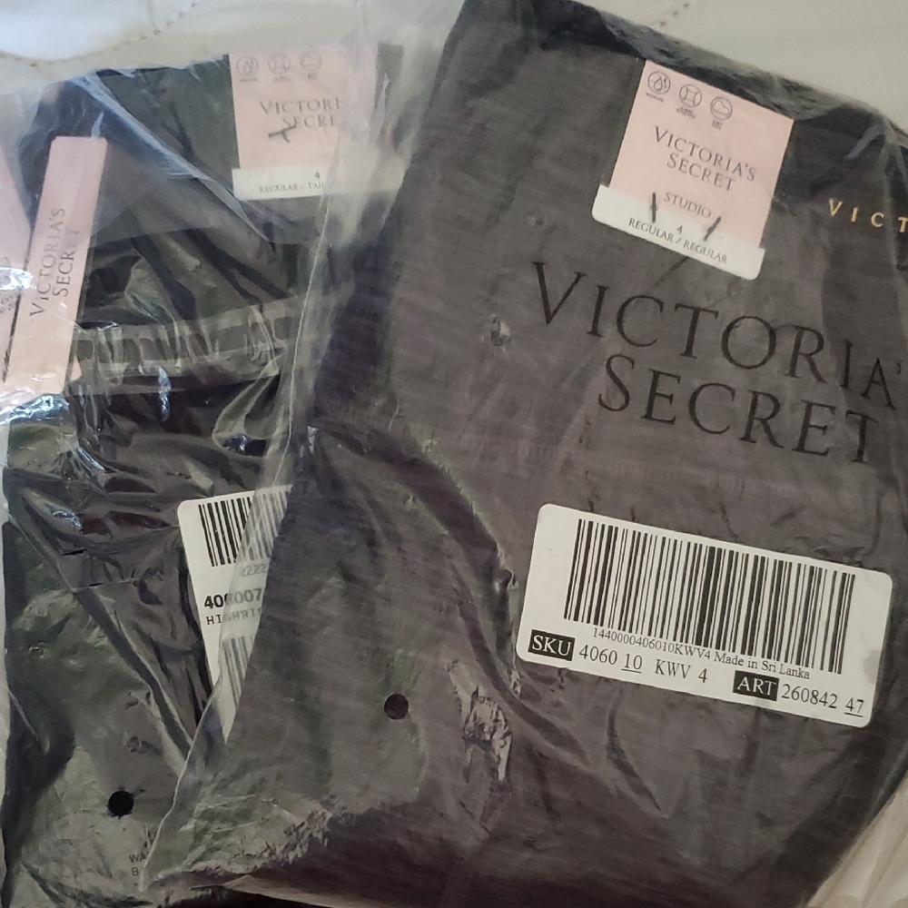 Victoria's Secret Leggings Set Of 2